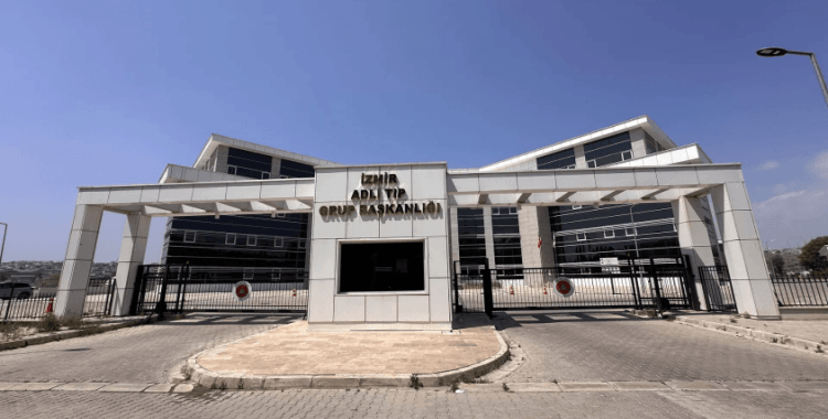 Eski TBMM Başkanvekili Fehmi Işıklar'ın oğlu annesini öldürdü