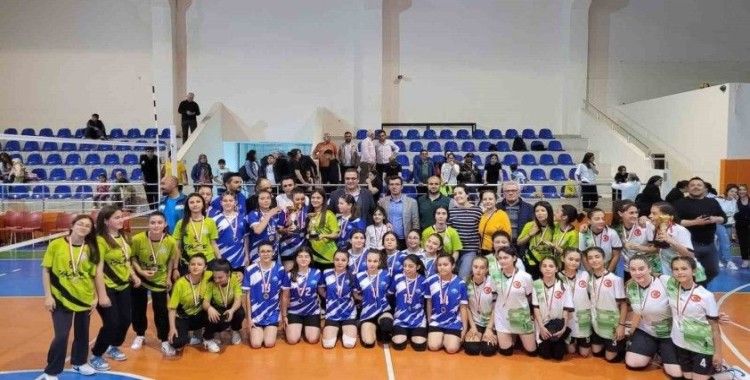 Sarıgöl’de okullar arası spor müsabakaları tamamlandı
