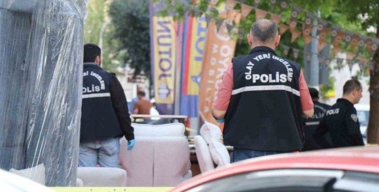 Mobilya dükkanının önündeki silahlı park kavgasında kadın müşteri yaralandı
