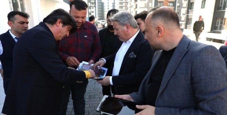 Melikgazi mahallelerin geleceğini inşa ediyor
