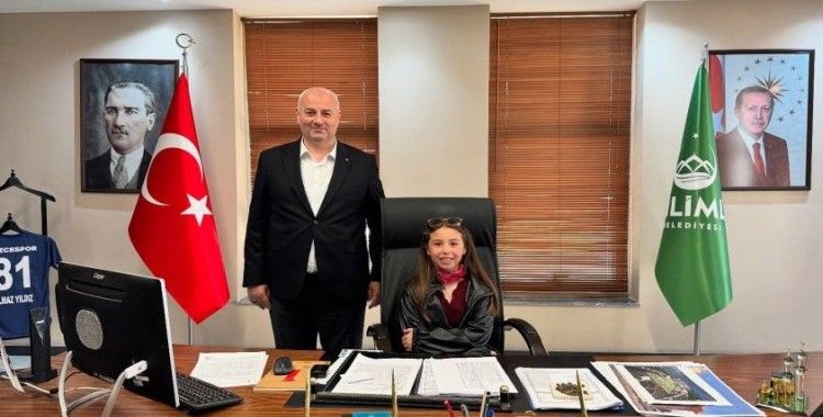 Başkanlık koltuğuna Öznehir oturdu
