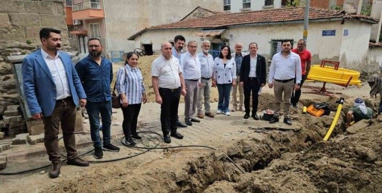 Kuyucak’ta doğalgaz altyapı çalışmaları hızla ilerliyor
