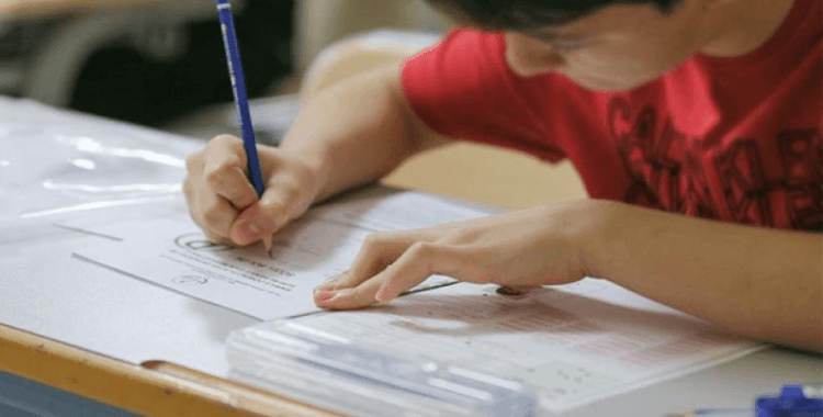 MEB: Bursluluk sınavı, pazar günü yapılacak