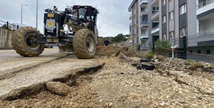 Tarsus Belediyesinden yağış sonrası hızlı müdahale
