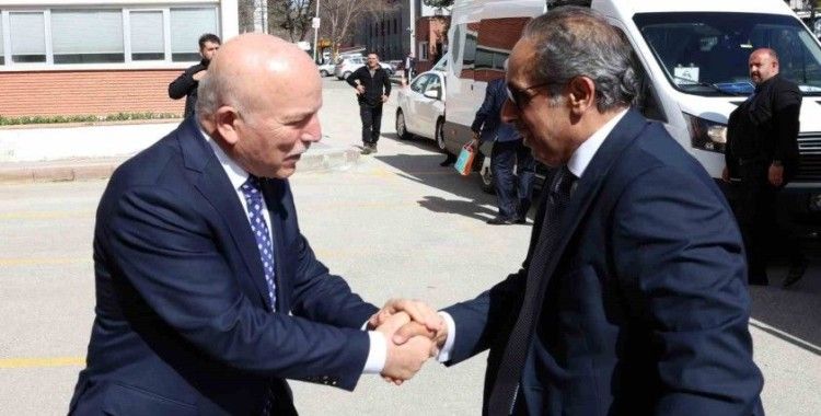 Arap devletleri ligi büyükelçileri Erzurum’a hayran kaldı
