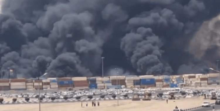 İran'ın Bender Abbas Limanı'ndaki patlamada can kaybı 25'e yükseldi