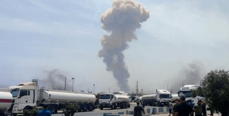 İran'ın güneyindeki Basra Körfezi kıyısındaki liman patlamasında can kaybı 70'e yükseldi