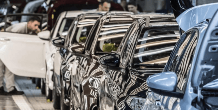 Nisan ayında en fazla ihracat otomotiv sektöründe gerçekleşti