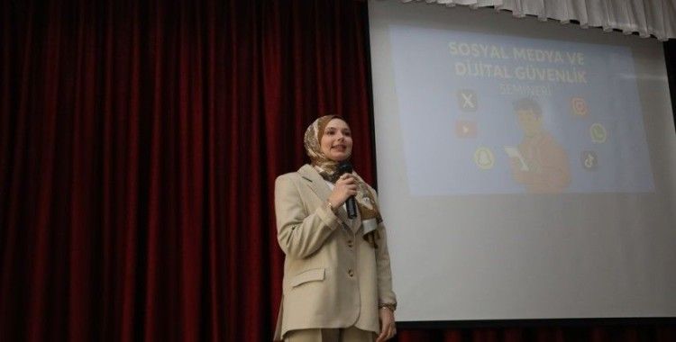 İnegöl’deki Öğrencilere "Dijital Güvenlik" Semineri
