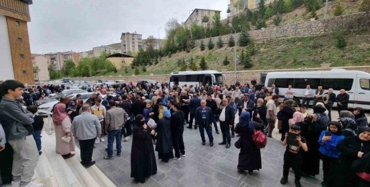 Hacı adayları Bayburt’tan dualarla kutsal topraklara uğurlandı
