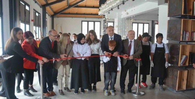 Sinop’ta "Özelim Çocuk Korosu ve Karma Sanat Sergisi"
