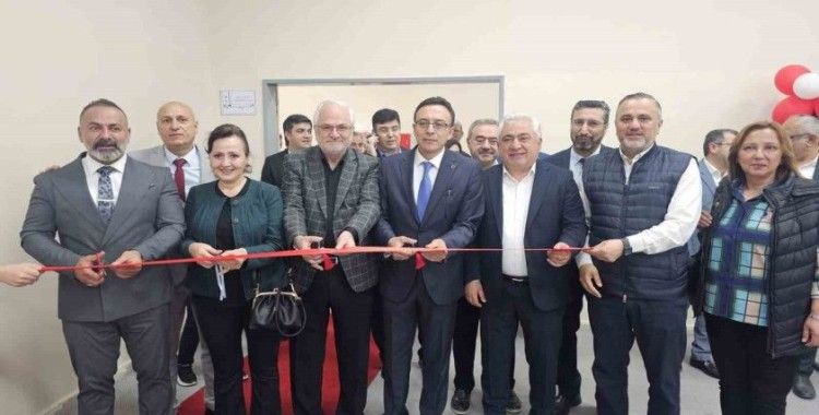 Lise öğrencilerinden bilim fuarı sergisi
