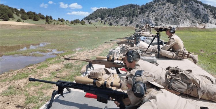 'Uluslararası En İyi Keskin Nişancı Timi' yarışmasında ilk 3 sıra Türk askerinin