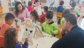 Minik ressamlar hayallerini tuvale yansıttı
