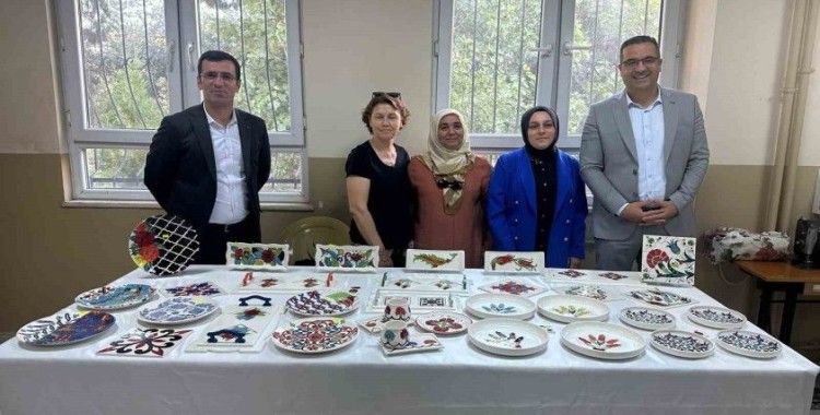 Öğrenmenin yaşının olmadığını gösterdiler
