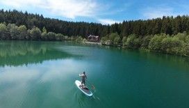 Şavşat Karagöl’de kürek sörfü keyfi
