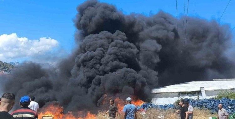 Bozyazı’da korkutan yangın
