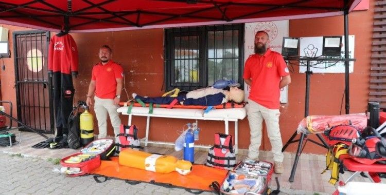 Sahillerde canlar onlara emanet: Cankurtaranlar göreve başladı
