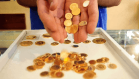 Altın için 'dikkatli olmak lazım' uyarısı: 'Gram altını her an 4 bin 46 TL seviyelerinde görebiliriz'