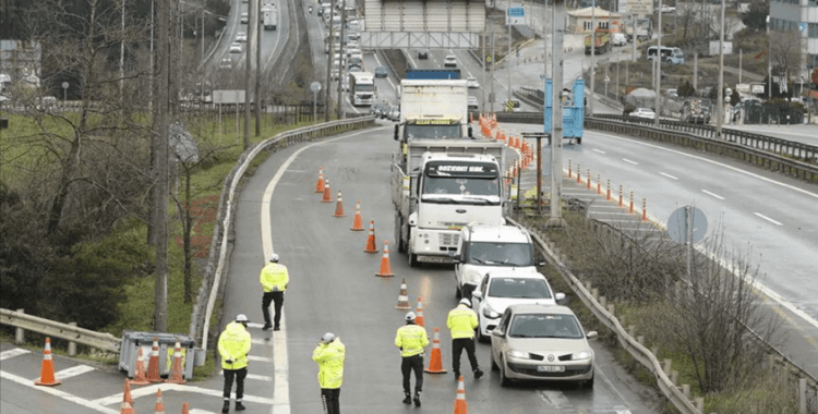 Trafikte bayram önlemleri açıklandı: Kamyon ve tankerlere yasak geldi, radar denetimleri artırıldı
