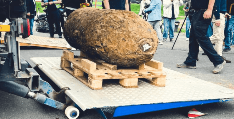 Almanya'da İkinci Dünya Savaşı'ndan kalma 3 bomba bulundu