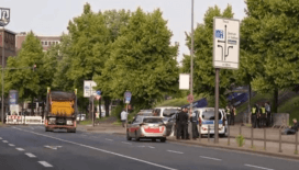 Almanya'da İkinci Dünya Savaşı'ndan kalma 3 bombanın imhası için 20 bin kişi tahliye edildi