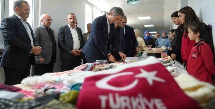 Bayburtlu öğrenciler düzenlendikleri hayır çarşısıyla Filistin’e destek oldular
