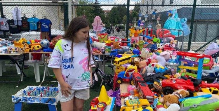 (ÖZEL) Gönüllüler el ele, çocukların bayramı şenleniyor
