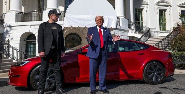 Tesla hisseleri, Trump ile Musk arasındaki gerilimin tırmanmasıyla düştü
