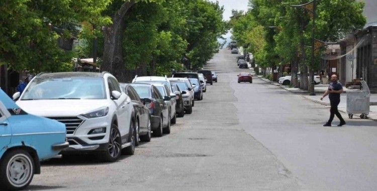 Kars’ta sokaklar boş kaldı
