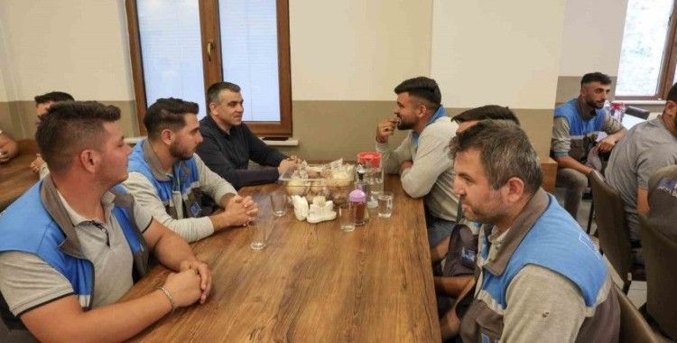 Başkan Özdoğan, bayram mesaisi yapan ekiplere teşekkür etti
