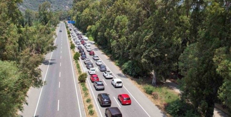 Muğla’ya bayram tatilinde 246 bin 582 araç giriş yaptı
