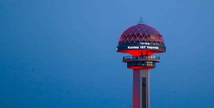 Kızılay’ın 157’nci kuruluş yıldönümünde simge yapılar kırmızıya büründü
