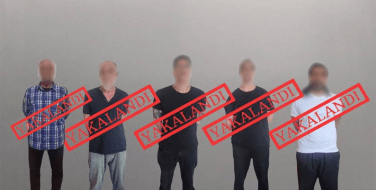 Kırmızı bültenle aranan 5 suçlu Türkiye'ye iade edildi
