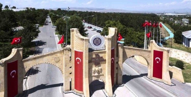 Atatürk Üniversitesinde lisansüstü başvuruları başladı: 7 bin 53 kontenjan adayları bekliyor
