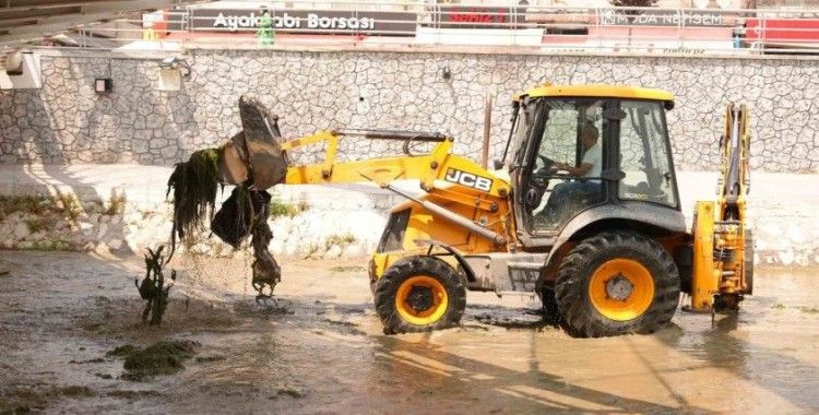 Asar deresinden koku ve yosun oluşumunun önüne geçilecek
