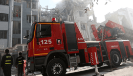 İran devlet televizyonu: Bir binada 20'si çocuk 60 kişi hayatını kaybetti