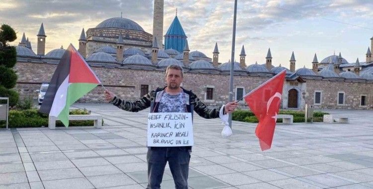 Çocuklarını bırakıp çocuklar ölmesin, savaş bitsin diye çıktığı Gazze yürüyüşünde Babalar Günü’nde Konya’ya ulaştı
