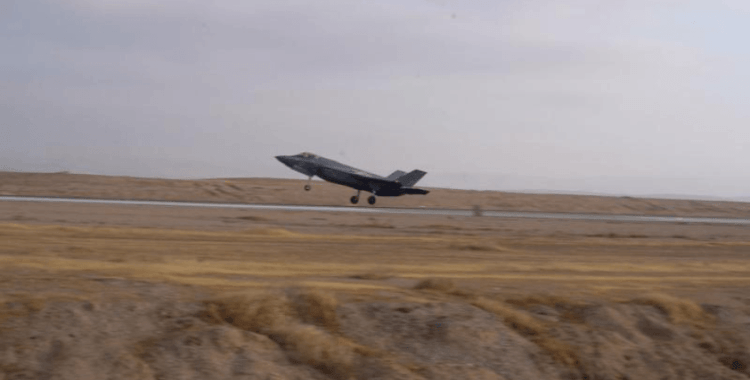 İran basını: Çaharmahal Bahtiyari eyaletinde İsrail'e ait bir F-35 düşürüldü