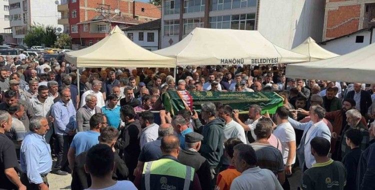 Feci kazada hayatını kaybeden 4 yaşındaki Yağız, toprağa verildi
