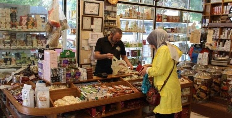 Kene kabusuna karşı doğal kalkan: Vatandaşlar aromatik yağlarla korunmaya çalışıyor
