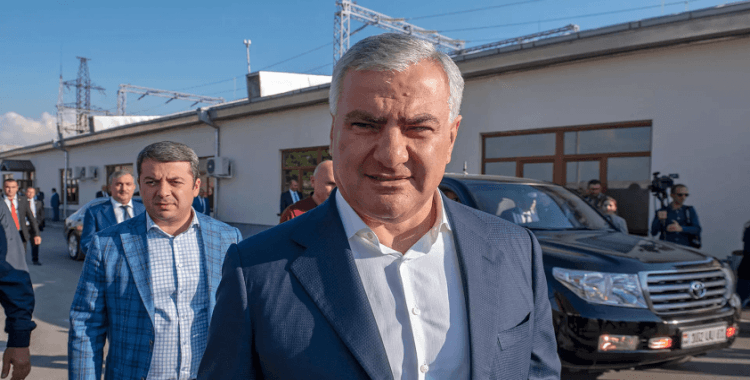 Karapetyan'ın tutuklanması: 'Paşinyan, Kilise'yi iktidara yönelik tehdit olarak görüyor'