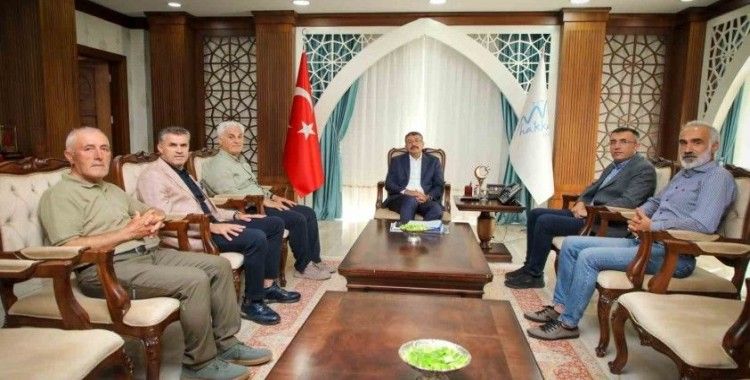 Vali Çelik, dağcılık federasyonu heyetini ağırladı
