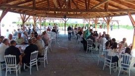 Türkeli esnafı, kahvaltı programında buluştu
