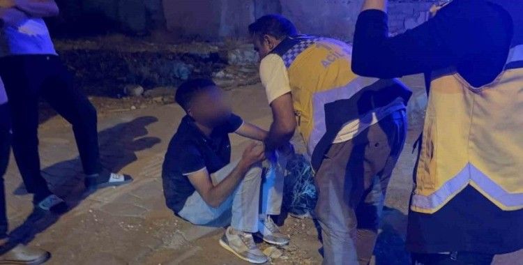 Madde bağımlısı genç, mahalle sakinlerini tedirgin etti
