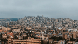 Şam'da patlama sesleri duyuldu