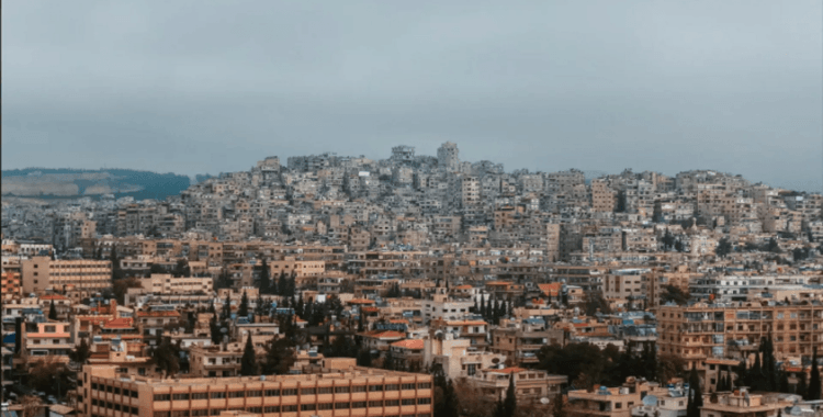 Şam'da patlama sesleri duyuldu