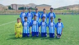 Akkışla’da ücretsiz futbol kursu
