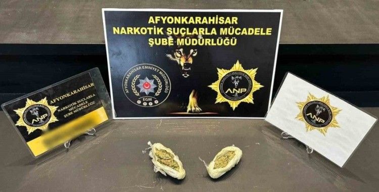 Uyuşturucu operasyonunda yakalanan iki kişiden biri tutuklandı
