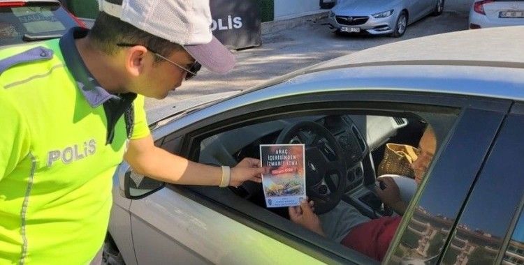 Muğla’da yangın alarmı trafik ekipleri sahada, broşürler dağıtılıyor
